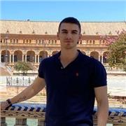 Insegnante per aiuto compiti italiano e spagnolo